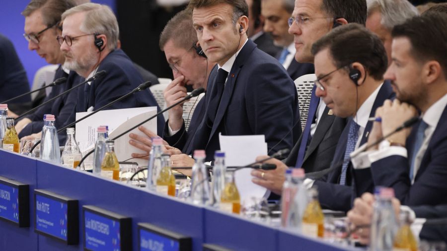 Pour Macron, l'Europe ne doit plus \