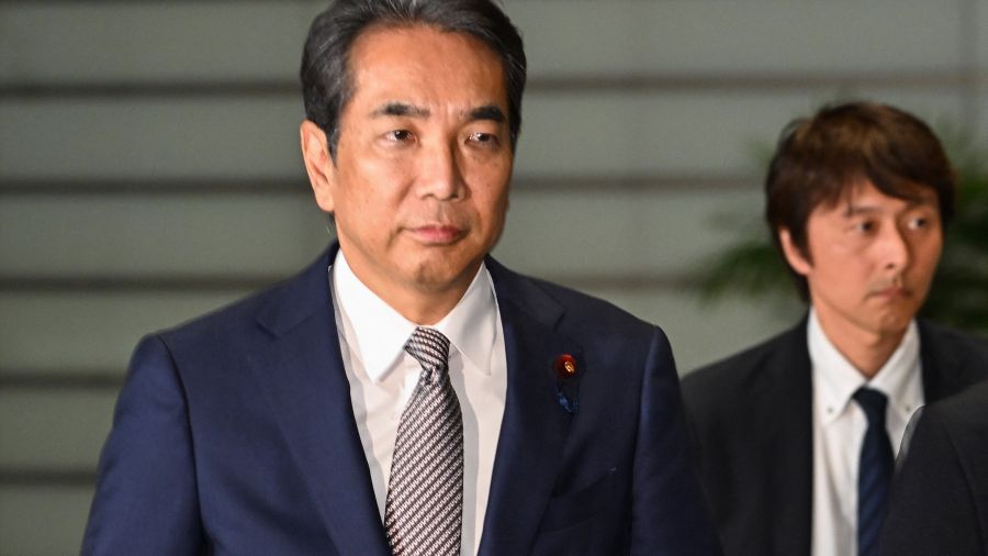 Le Japon ouvre davantage ses réserves stratégiques de riz pour contrer l'envolée des prix