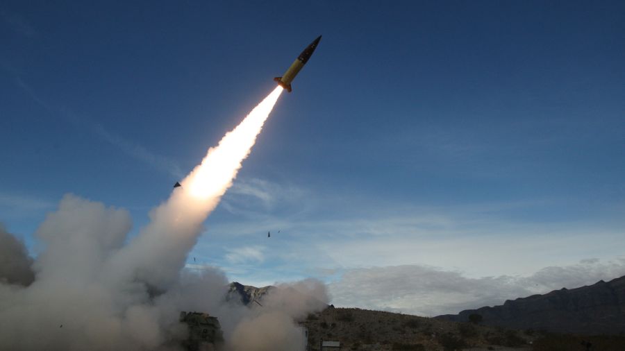 Les États-Unis autorisent l'Ukraine à utiliser des missiles à longue portée en Russie