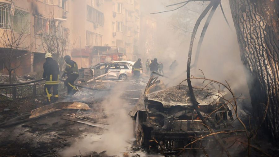 Missiles pour l'Ukraine: Moscou met en garde contre une escalade et frappe Odessa