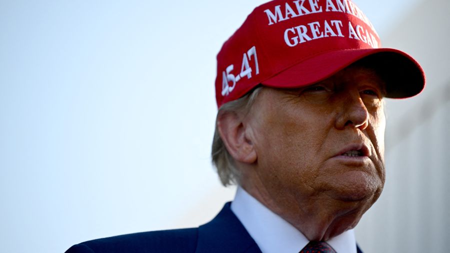 Trump menace de faire \