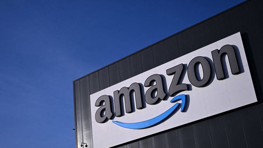 Amazon dépasse les 3 000 milliards de dollars de capitalisation boursière pour la première fois