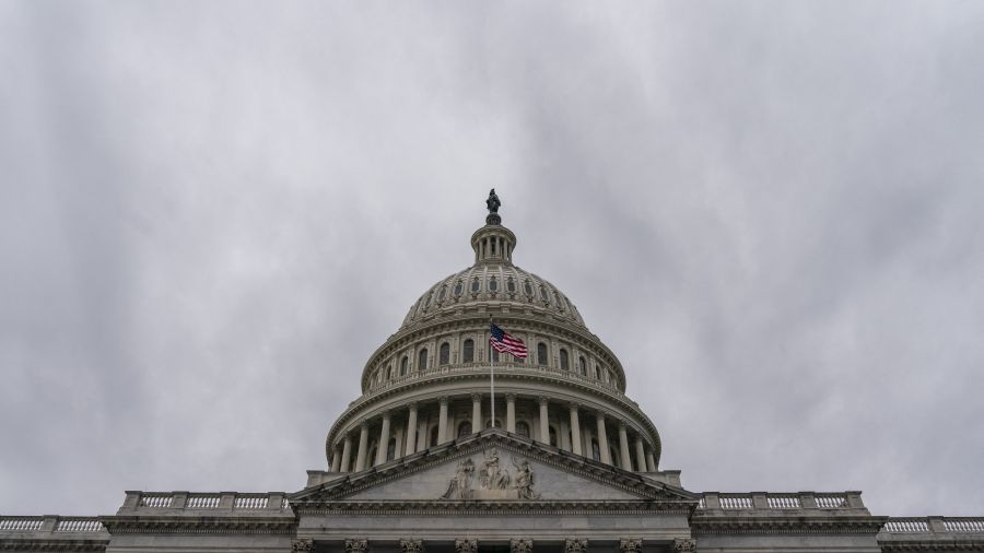 Washington impose de nouvelles sanctions pétrolières contre l'Iran 