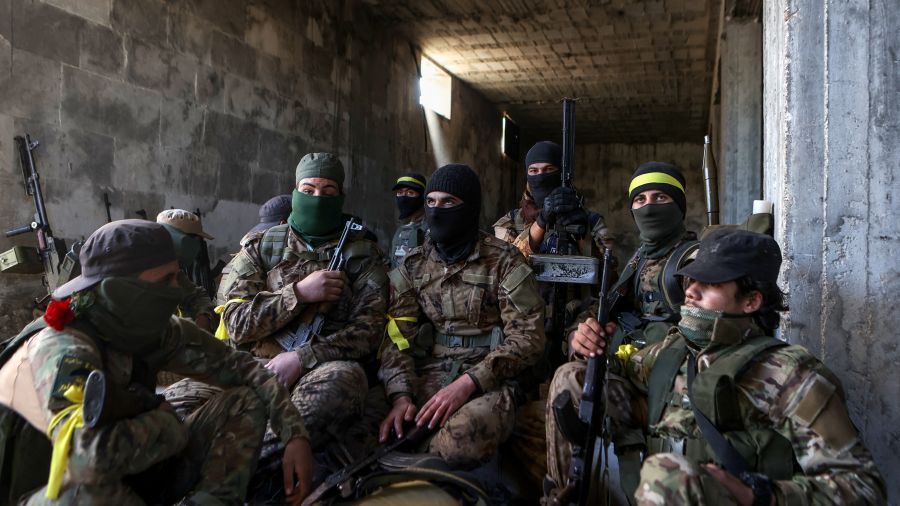 Syrie : Londres révoque le statut «d'organisation terroriste» du HTS