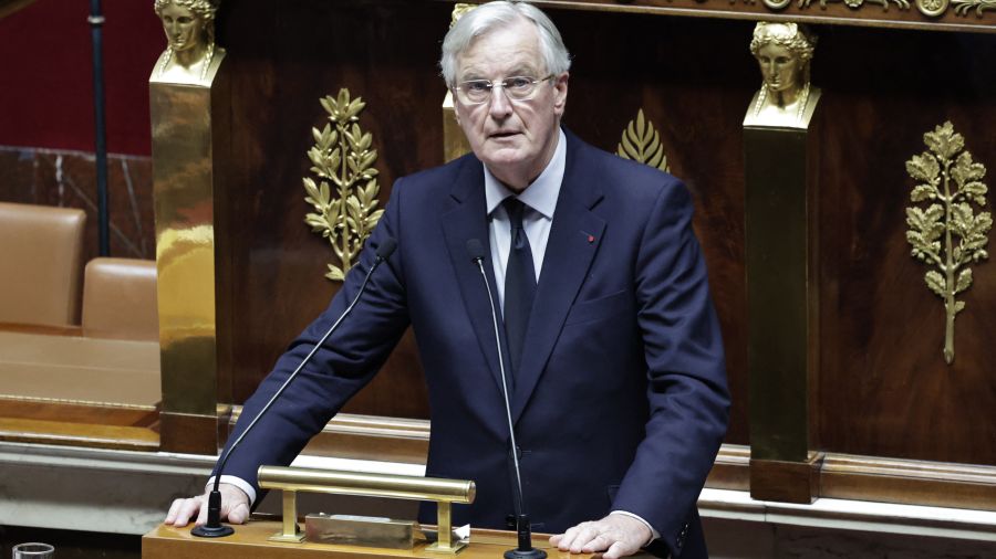 En France, le gouvernement de Michel Barnier au bord de la censure