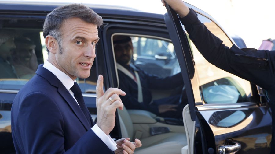 Crise politique en France: Macron accepte la démission de Barnier