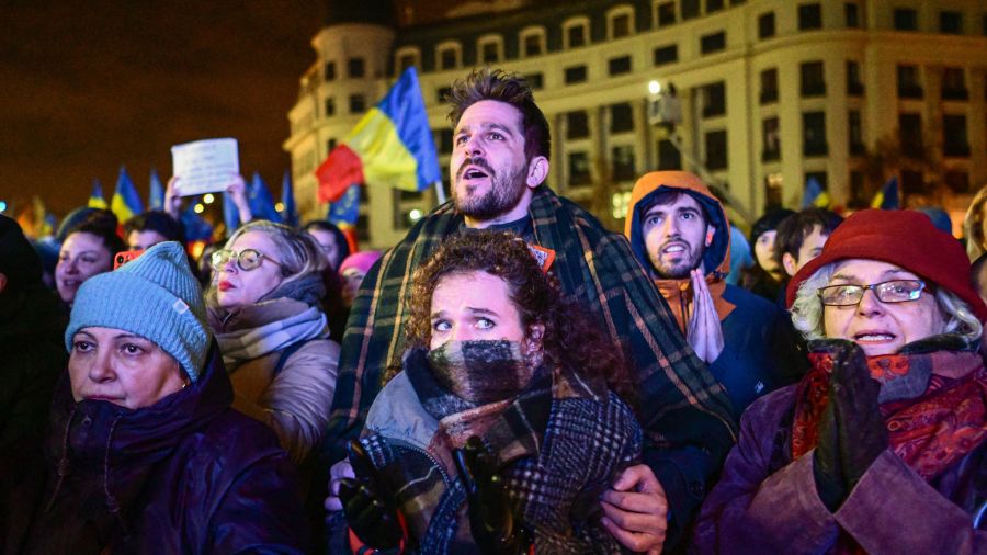 Coup de théâtre en Roumanie, la Cour constitutionnelle annule la présidentielle