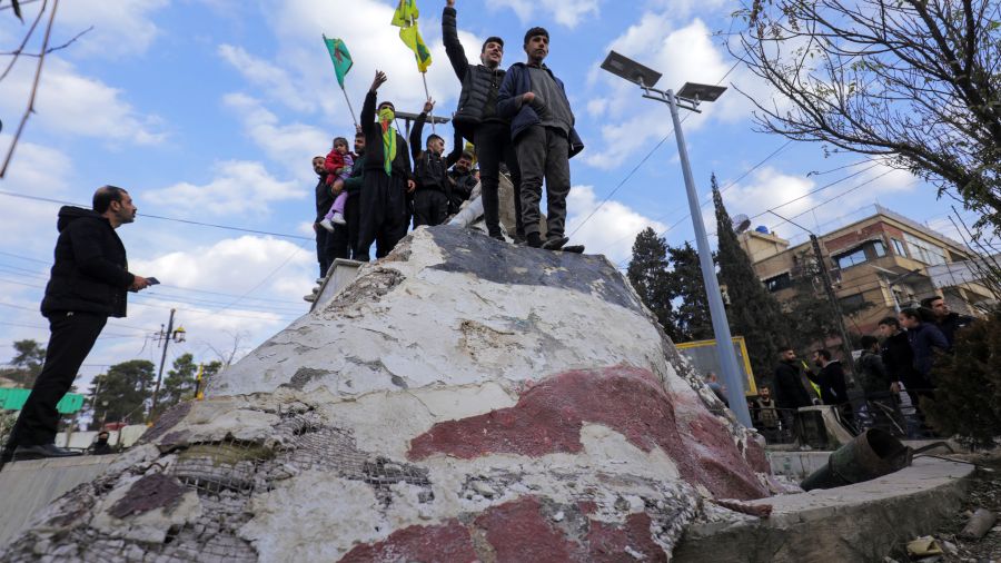 Syrie: l'administration autonome kurde dans l'est adopte le drapeau syrien de l'indépendance