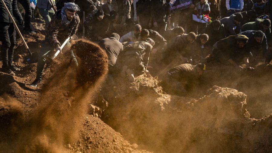 Syrie: les combattants kurdes face à la menace d'Ankara et du nouveau pouvoir