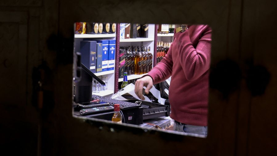 En Irak, les autorités resserrent la vis pour étendre l'interdiction de l'alcool