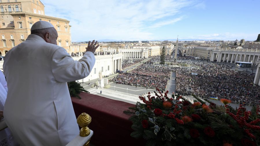 Le pape fera dimanche sa première apparition publique depuis mi-février