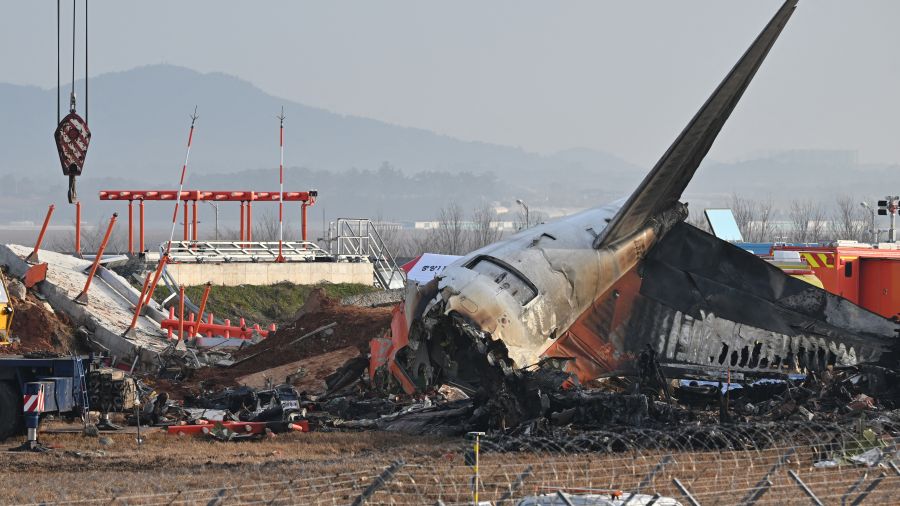 La Corée du Sud lance des inspections d'urgence des Boeing 737-800 après un crash mortel