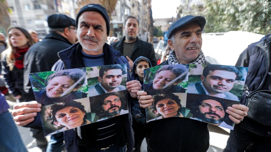 En Syrie, une manifestation silencieuse pour les disparus de Douma