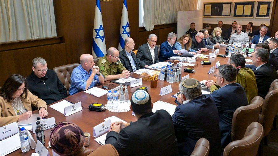 Le conseil des ministres israélien réuni pour voter sur un feu vert final à l'accord de trêve à Gaza