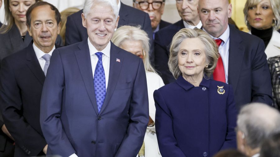 Hillary avant Bill Clinton devant une commission parlementaire pour s'expliquer sur les liens avec Epstein