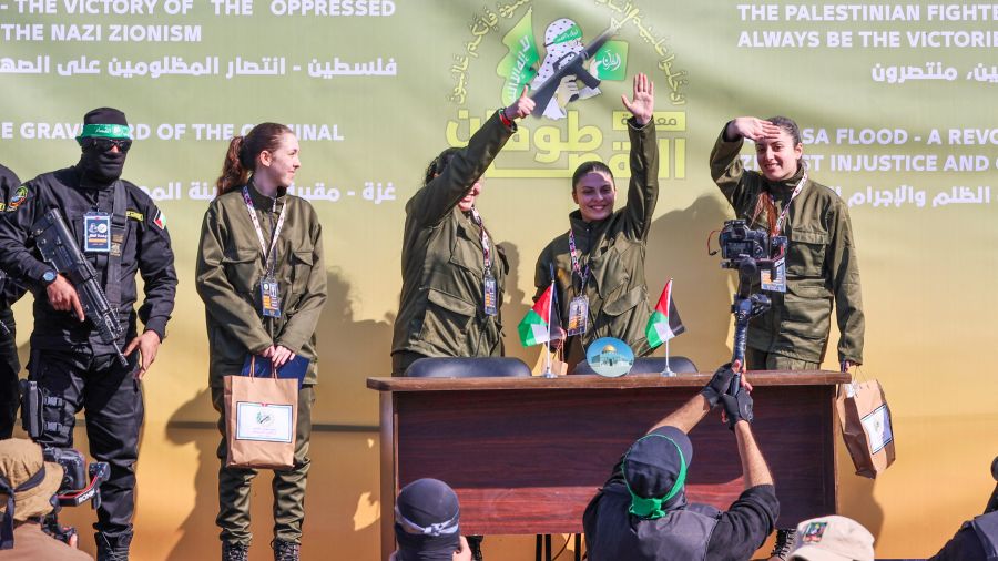 Trêve à Gaza: quatre otages israéliennes libérées en échange de 200 détenus palestiniens