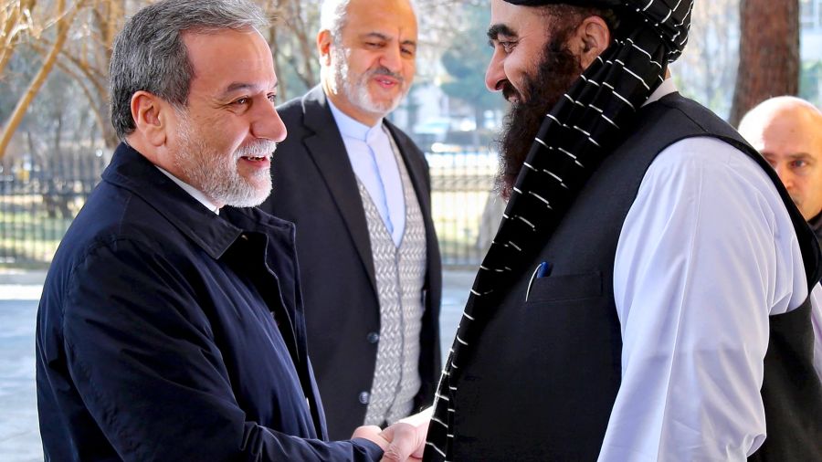 Le chef de la diplomatie iranienne en Afghanistan pour renforcer les liens