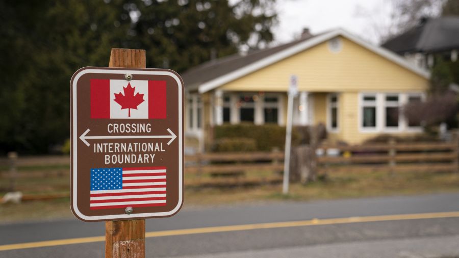 Trump renouvelle son appel à faire du Canada le \
