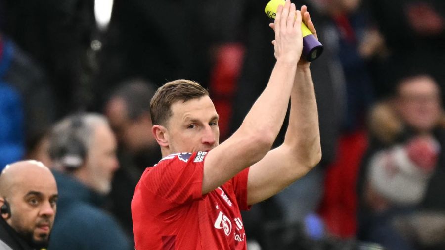 Foot: Nottingham Forest éparpille Brighton (7-0) et met Arsenal sous pression