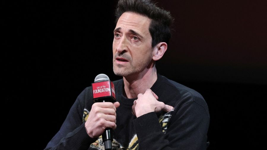 Adrien Brody monumental dans une révision du rêve américain