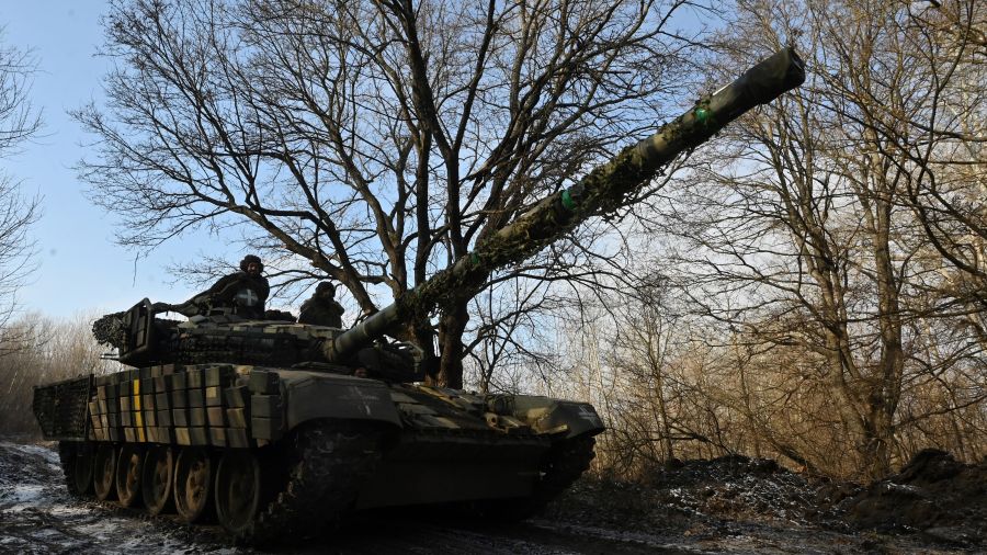Ukraine : l'UE cherche à rapidement augmenter son aide militaire, selon des diplomates