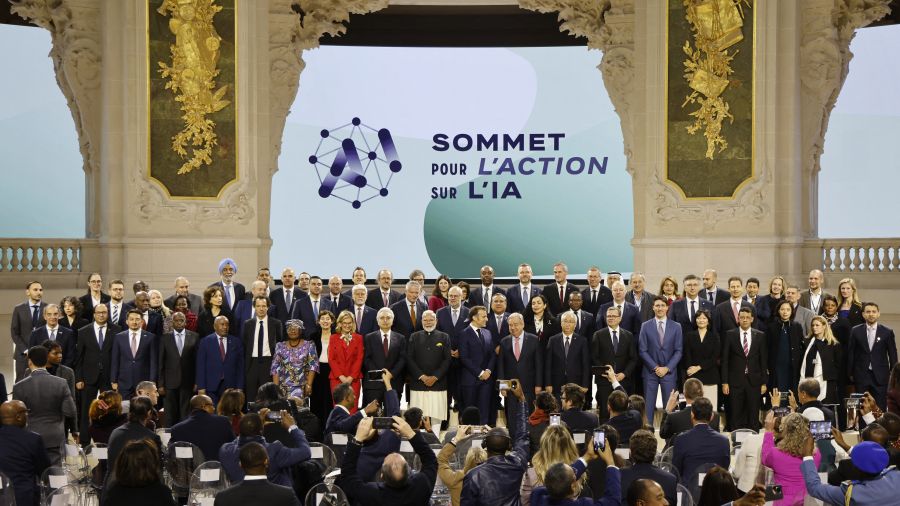 Au sommet sur l'IA à Paris, deux visions du monde s'affrontent autour de la régulation