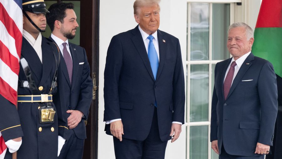 Reçu par Trump, le roi de Jordanie réitère sa \