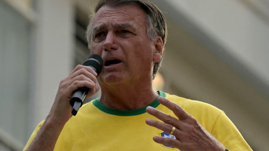 Brésil: Bolsonaro inculpé pour un projet présumé de coup d'État