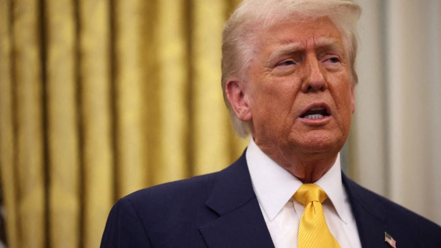 Trump cible de nouveau Zelensky et l'appelle à parler à Poutine