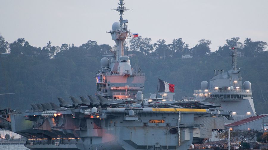 France : Macron annonce son feu vert à la construction du futur porte-avions qui remplacera le Charles de Gaulle