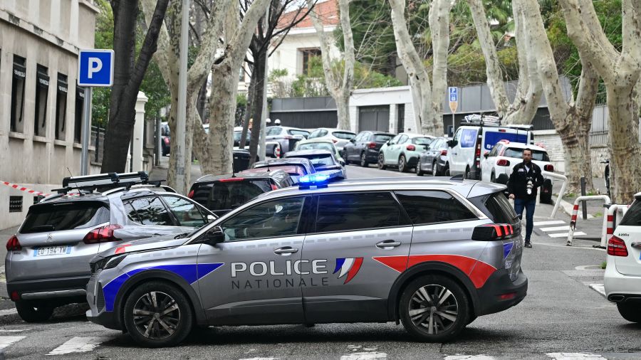 Le consulat général de Russie à Marseille visé par des jets de bouteilles suivis de détonations, ni blessé, ni dégât
