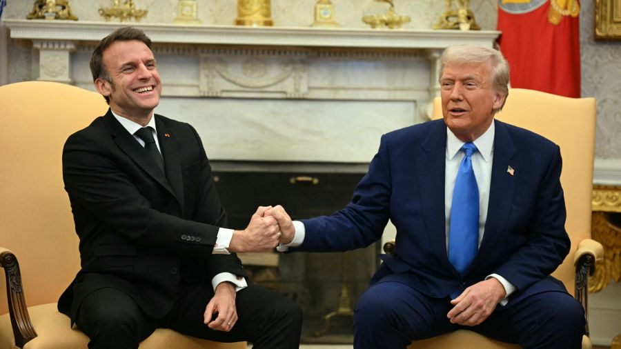 Macron met en garde Trump contre une \