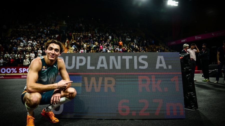Athlétisme/perche: Duplantis établit un nouveau record du monde à 6,27 m