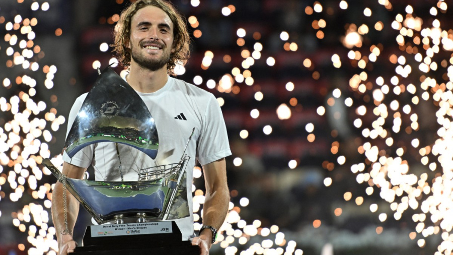 Tennis: Tsitsipas renoue avec la victoire à Dubaï