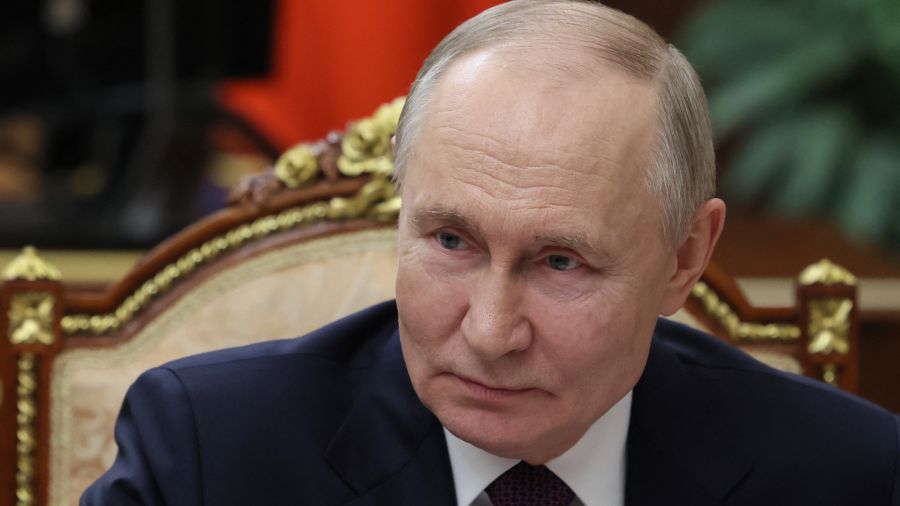 Poutine ordonne à son armée de \