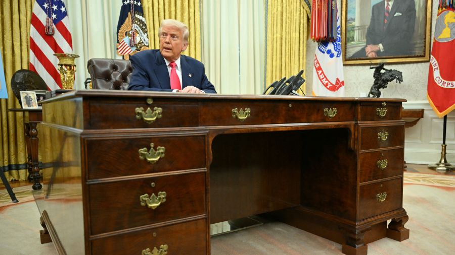 Trump tend la main à l'Iran tout en brandissant la menace militaire