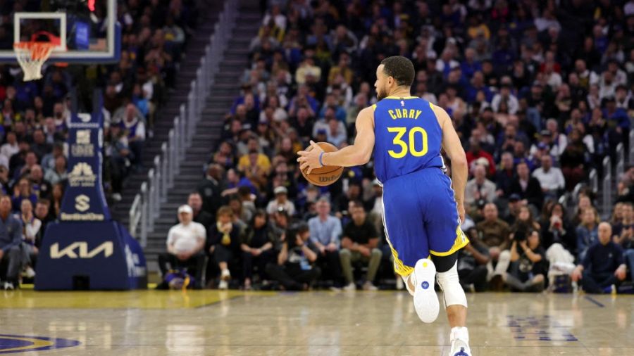 NBA: Curry épatant, les Wolves gagnent à Denver au bout du suspense