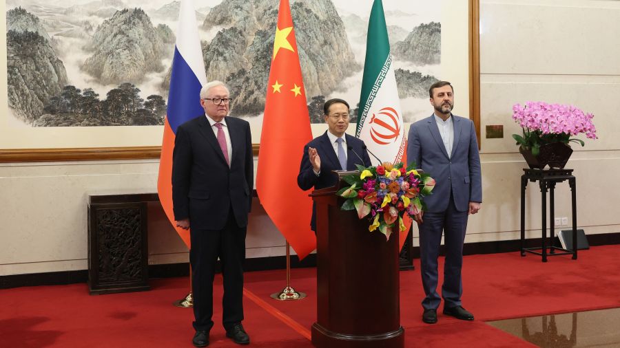 Nucléaire iranien: Pékin, Moscou et Téhéran appellent à la fin des sanctions