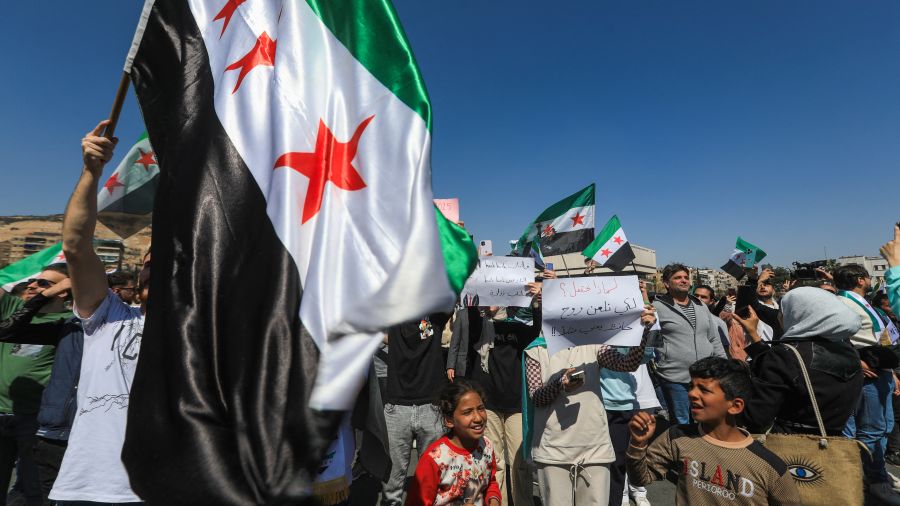 Syrie : l'EI revendique sa première attaque contre les nouvelles forces gouvernementales