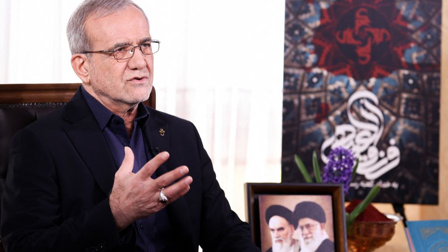 Le président iranien attendu lundi en Azerbaïdjan pour une rare visite