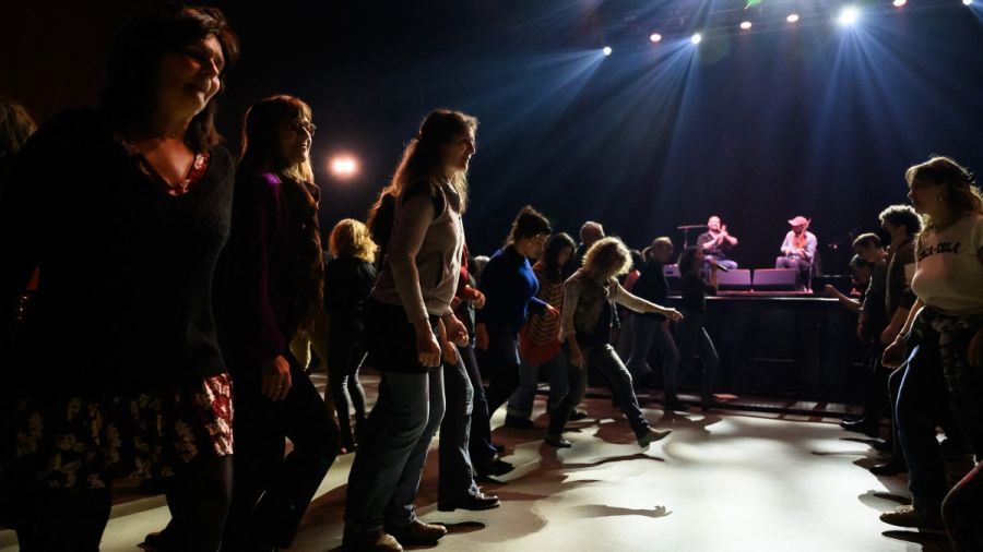Le “Bal barré”: une bourrée auvergnate pour les générations d’aujourd’hui
