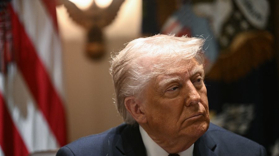 Trump menace l'Iran de \