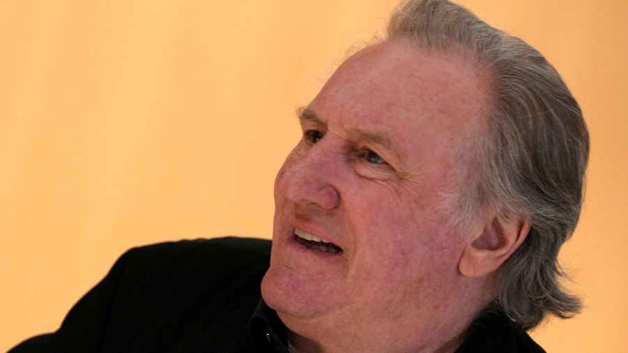 Agression d'un paparazzo: Depardieu convoqué mardi devant un juge à Rome