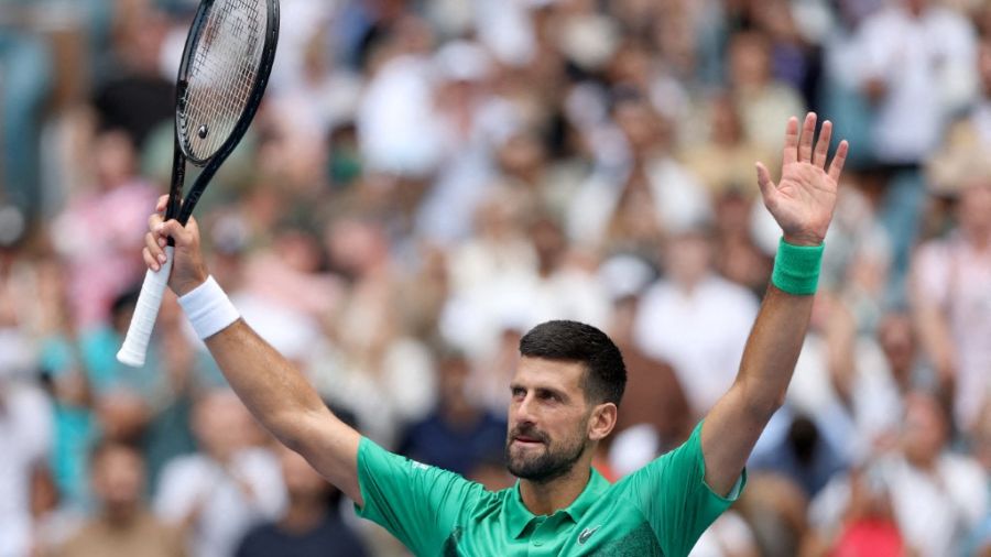 Miami: Djokovic visera un 100e trophée en finale dimanche contre le jeune Tchèque Mensik