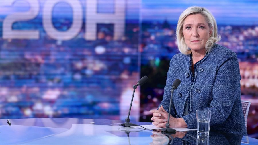 Le Pen dénonce une “décision politique” visant à entraver sa candidature présidentielle de 2027