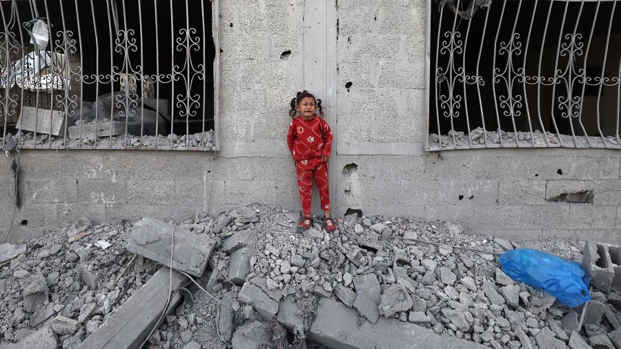 Gaza: la Défense civile annonce 19 morts dans un frappe, Israël confirme avoir tiré sur un bâtiment de l'ONU