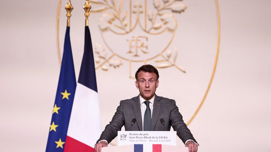 Ukraine: Macron appelle à des \