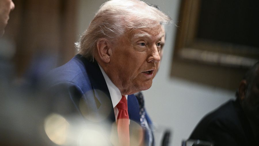 Trump a dissuadé Israël de frapper des sites nucléaires iraniens, selon le New York Times