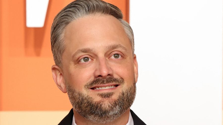 CBS confie les rênes des Emmy Awards à Nate Bargatze