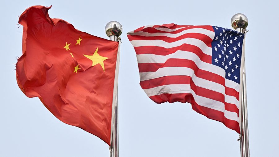 Un pilote de chasse américain accusé d'avoir entrainé l'armée chinoise arrêté aux États-Unis